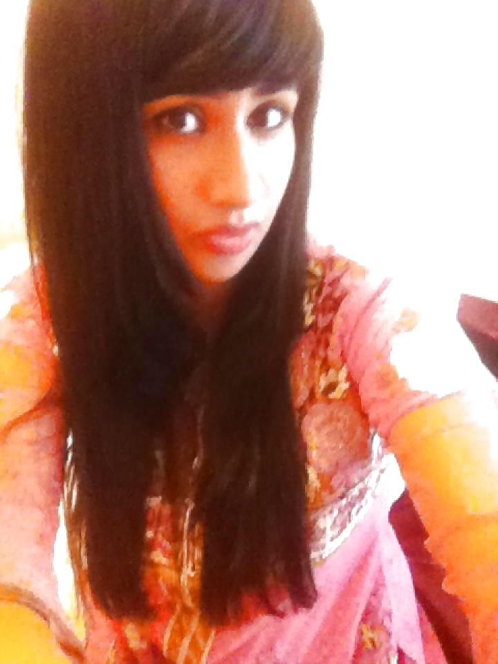 10P UK Paki Nympho 1