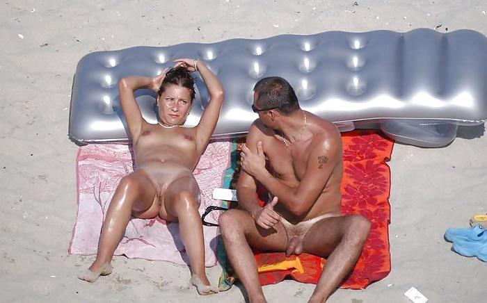20P Nude voyeur beach
