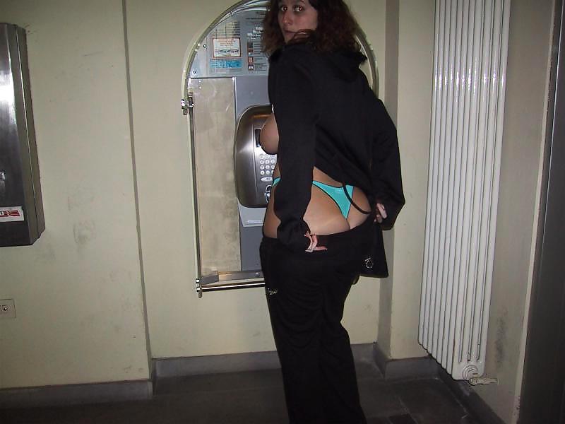 8P Flashing boobs telephone