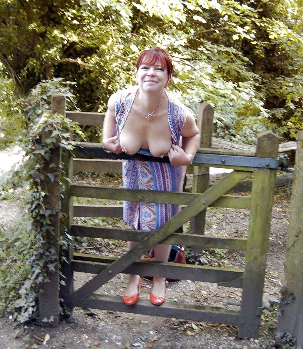 25P More flashing Matures & Grannys