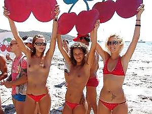 25P Which Girl Do You Want To Fuck?  (G39 - Beach Special)