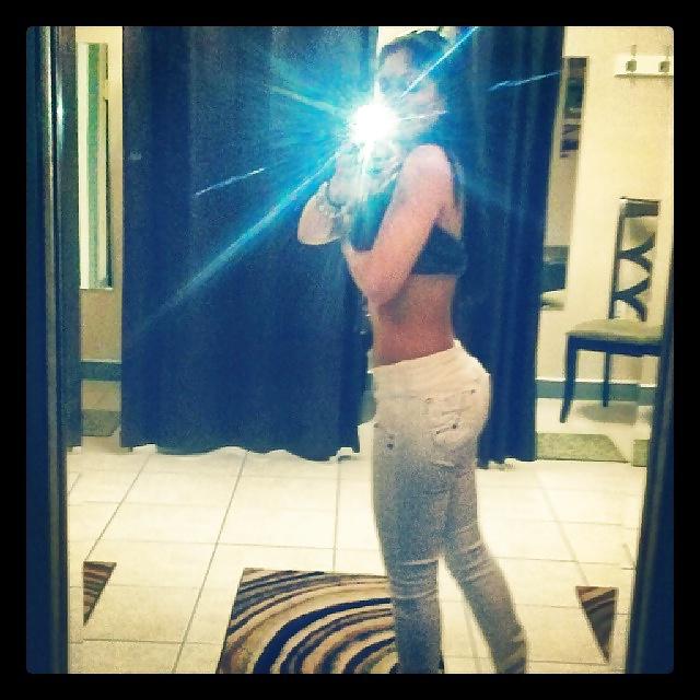 25P Ivelisse Velez Big Latina Ass 