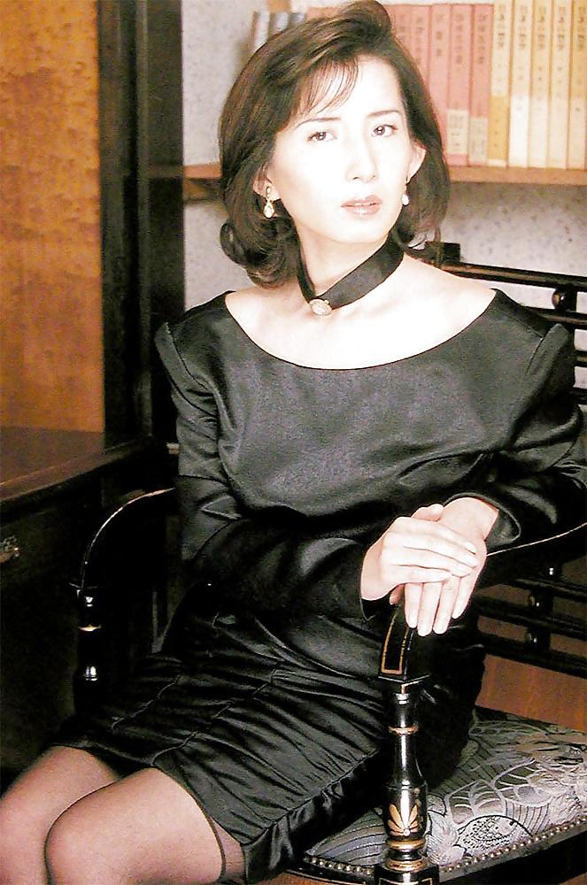 20P Japanese Mature Woman 75