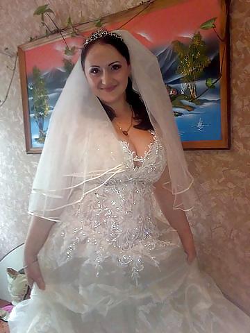 15P Busty Russian Woman 1706