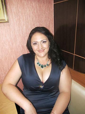 15P Busty Russian Woman 1706