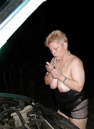 25P A Woman smoking Is a Turn on.