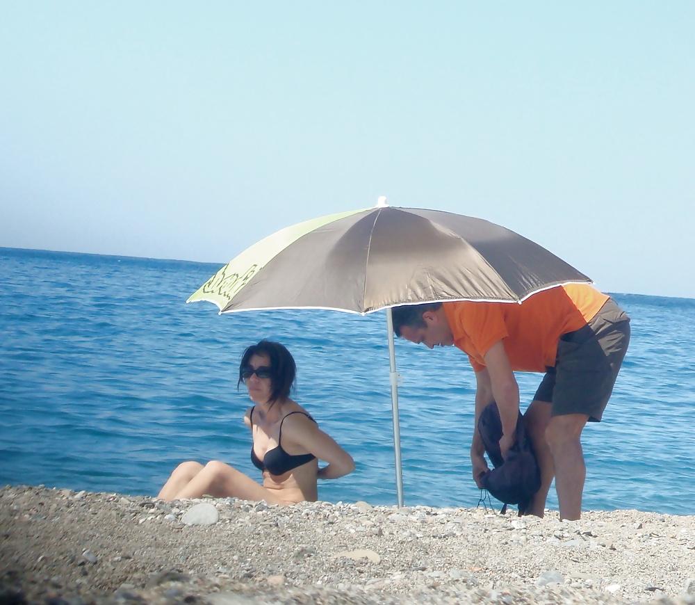 25P Beach undressing 8.