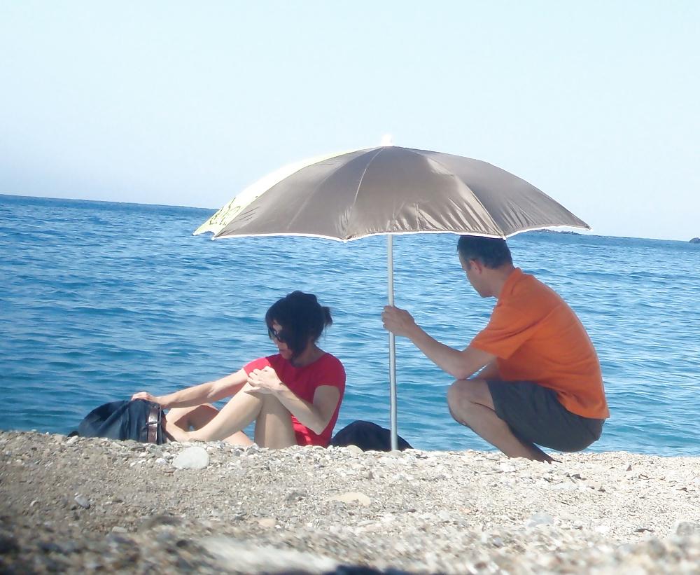 25P Beach undressing 8.