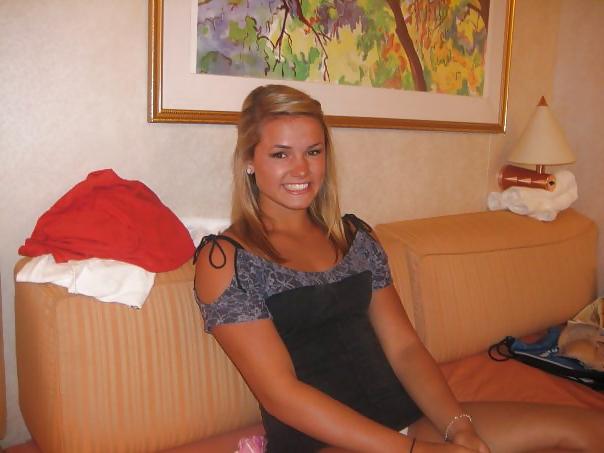 25P Panty flashing and upskirt