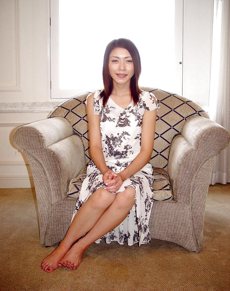 19P Japanese Mature Woman 58