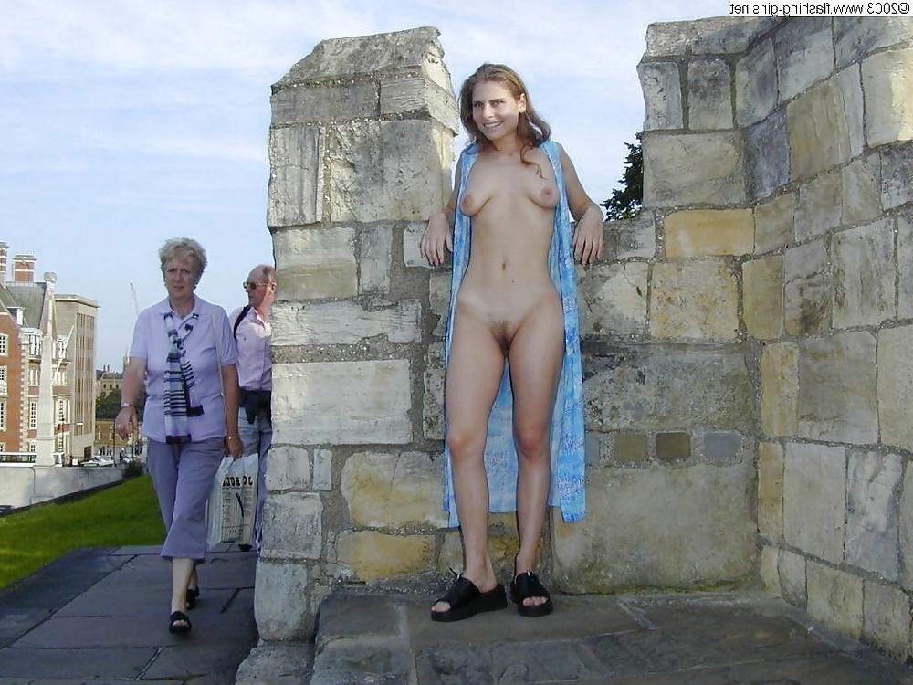 25P Women flashing collaboration 12