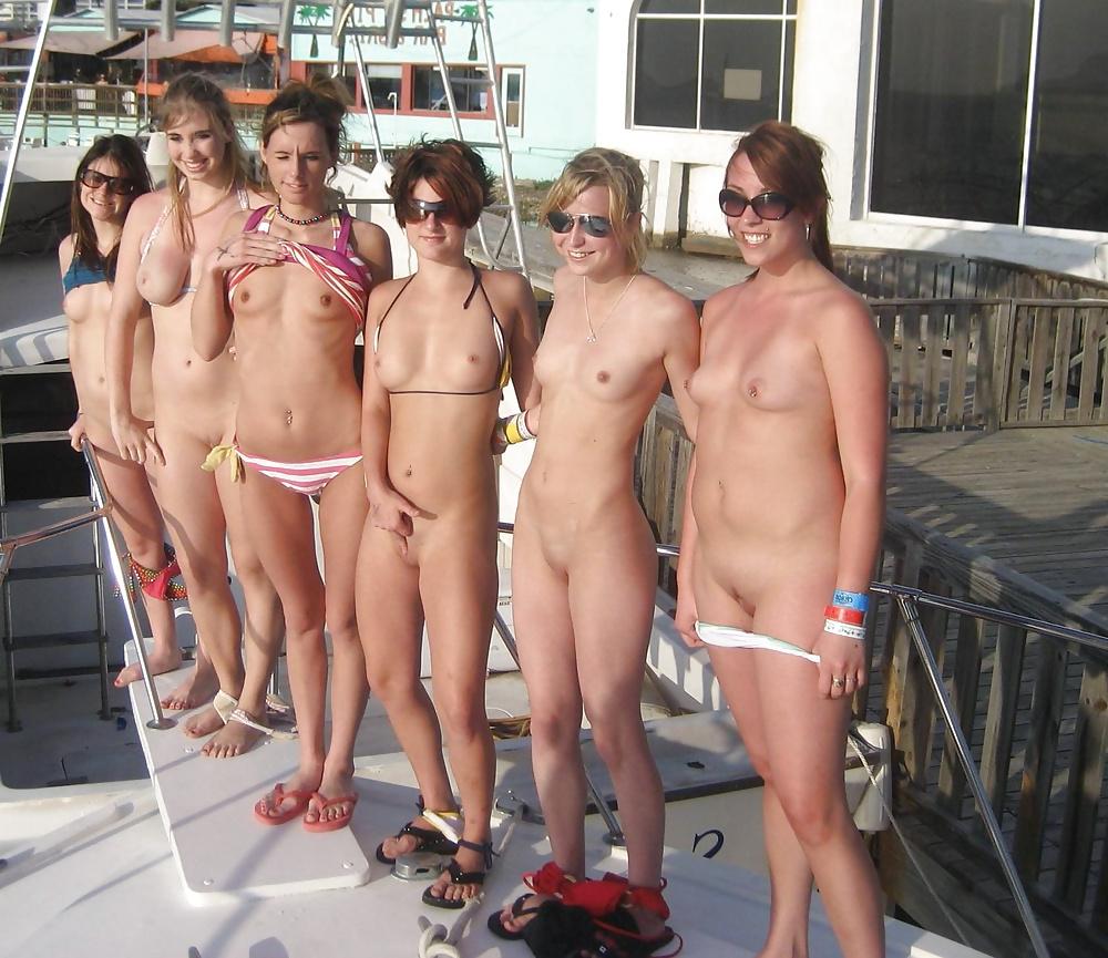 25P Women flashing collaboration 12