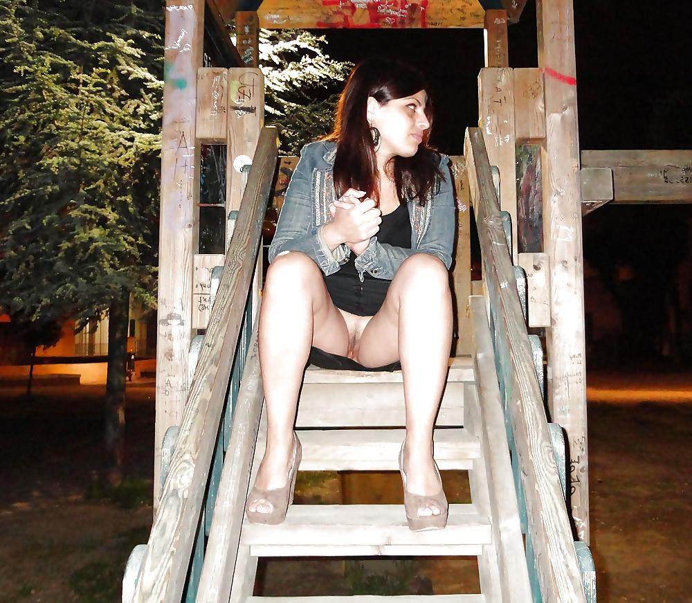 25P Women flashing collaboration 12