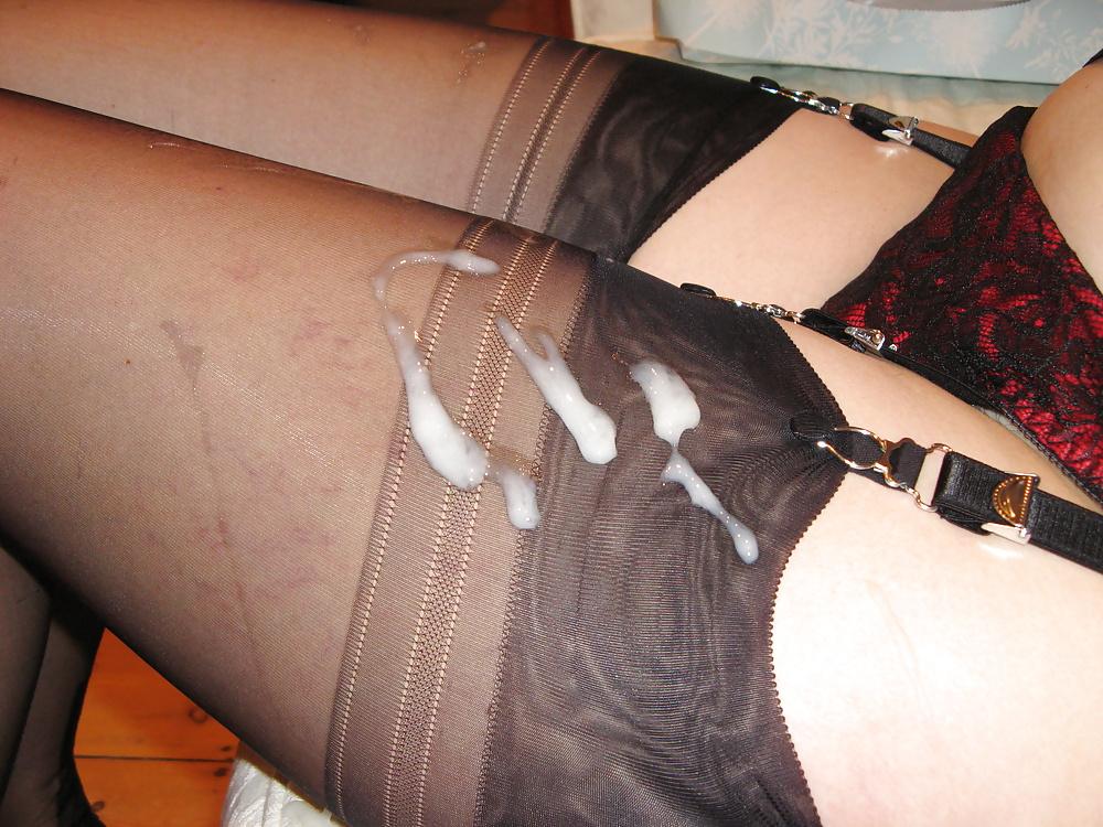 7P More nylons and cum