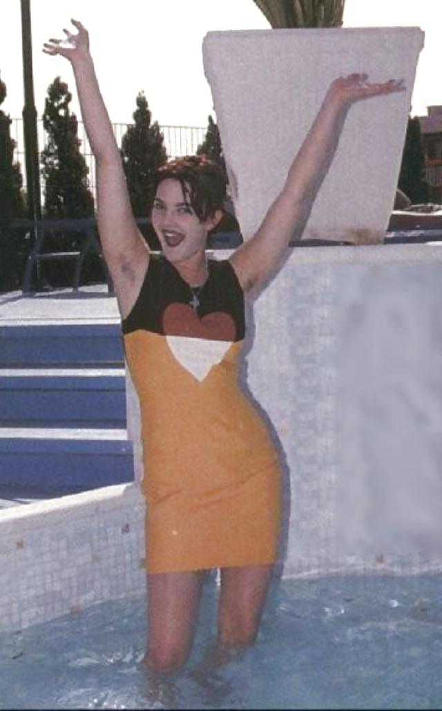 18P Drew barrymore (somme hairy pics)