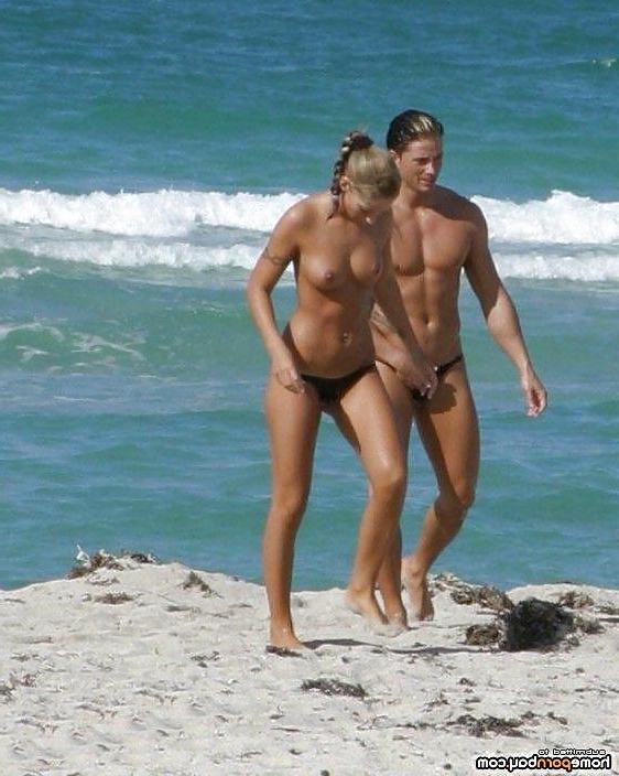 25P Busty babes on the beach