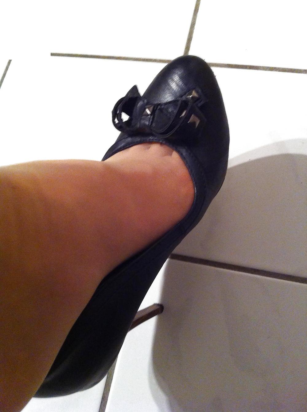 16P High Heels, Nylons Fun and Cum