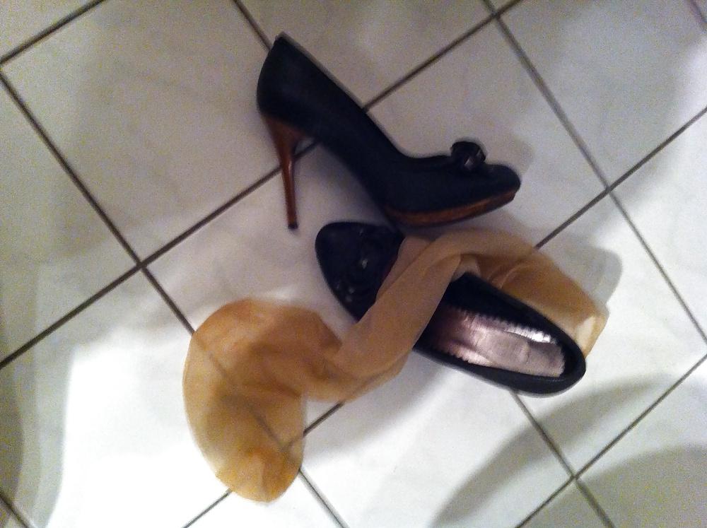 16P High Heels, Nylons Fun and Cum