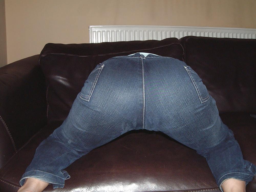 25P HAIRY SPANISH ANAL WHORE