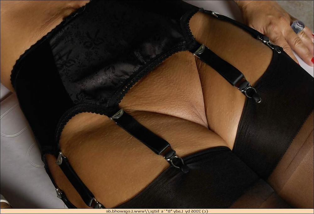 7P Tied up mature nylon