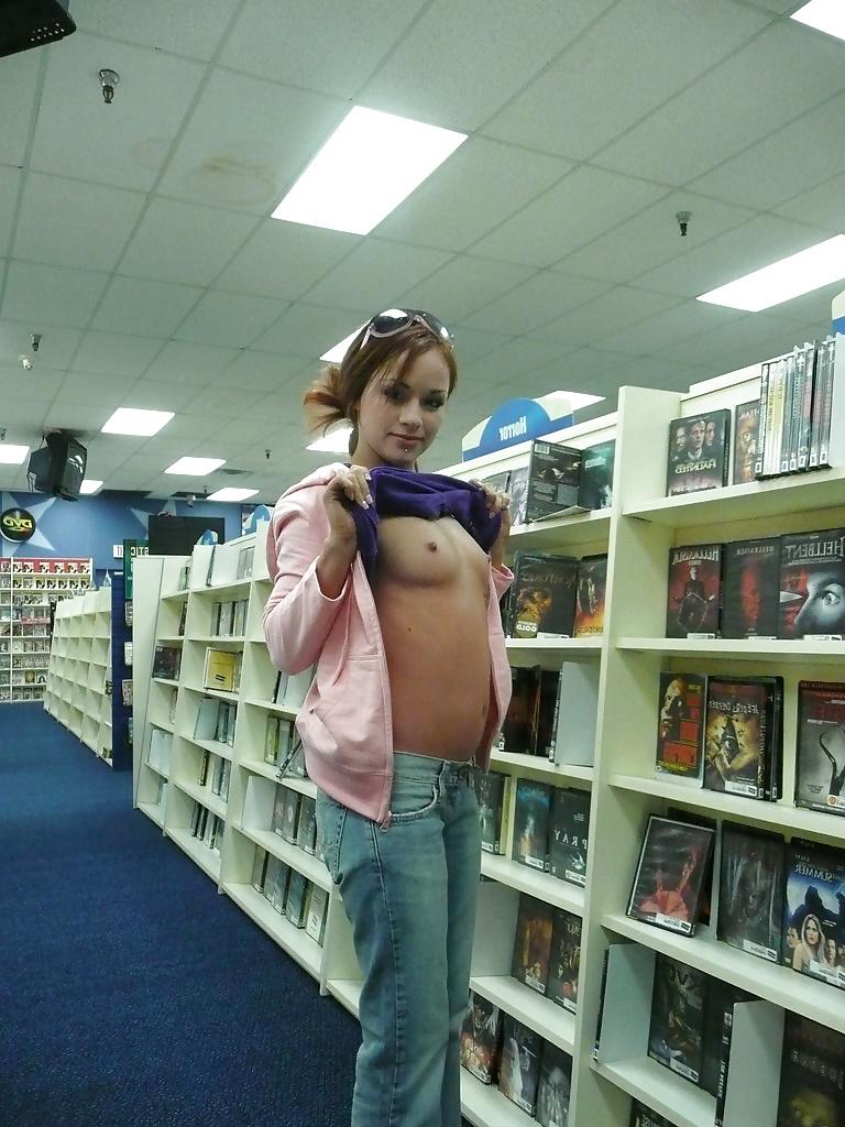 23P Flashers-tits