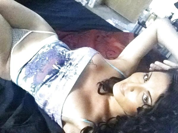 10P Who wants to get into my sexy pants??