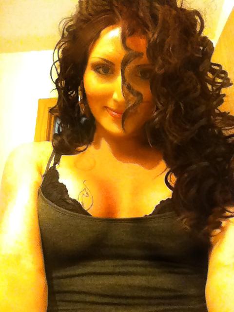 10P Who wants to get into my sexy pants??