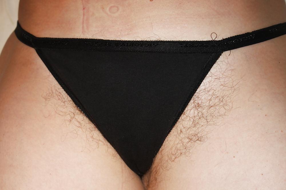 12P Wife hairy pussy 3