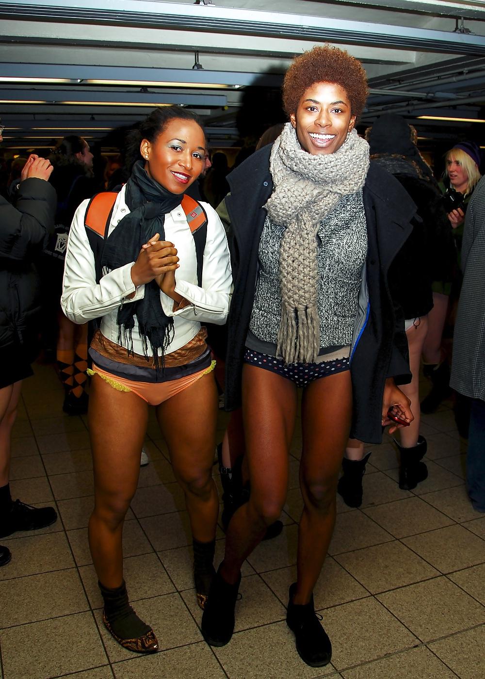 25P No Pants 3