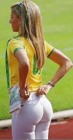 21P Tight White Pants
