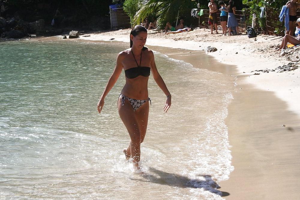 25P Holiday milf