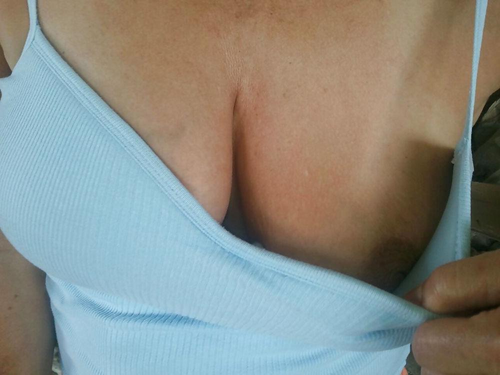 5P Flashing my tits