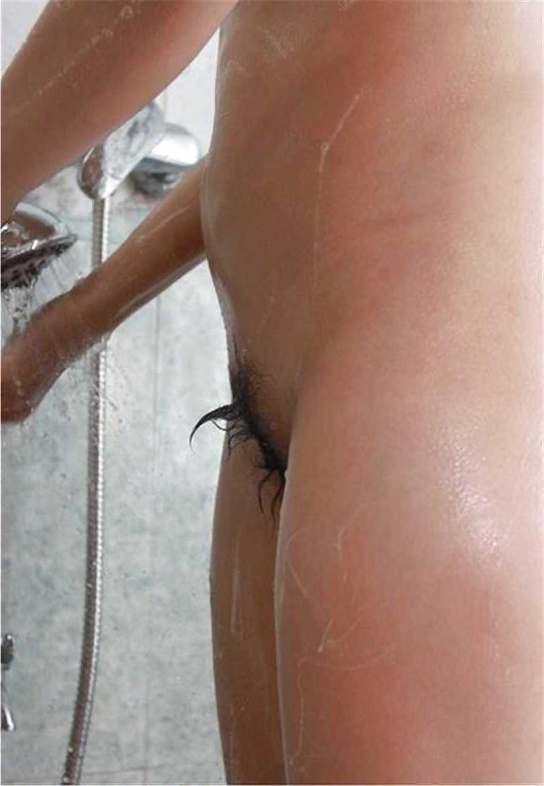 25P Chinese milf taking a shower