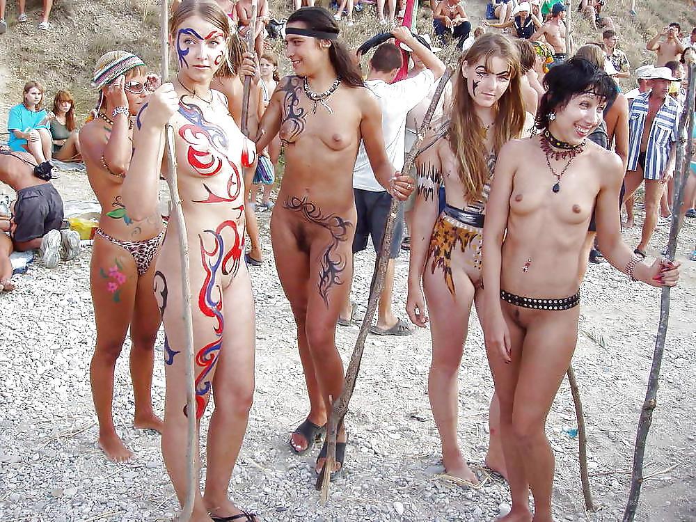 25P Which Girl Do You Want To Fuck?  (G18 Beach Special)