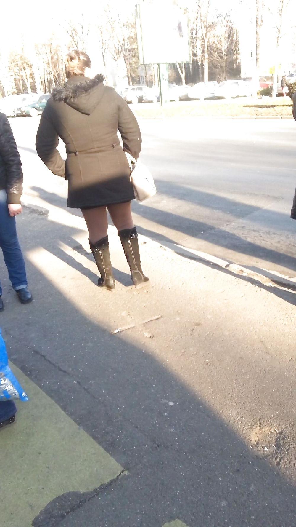 9P Sexy feet old + young romanian