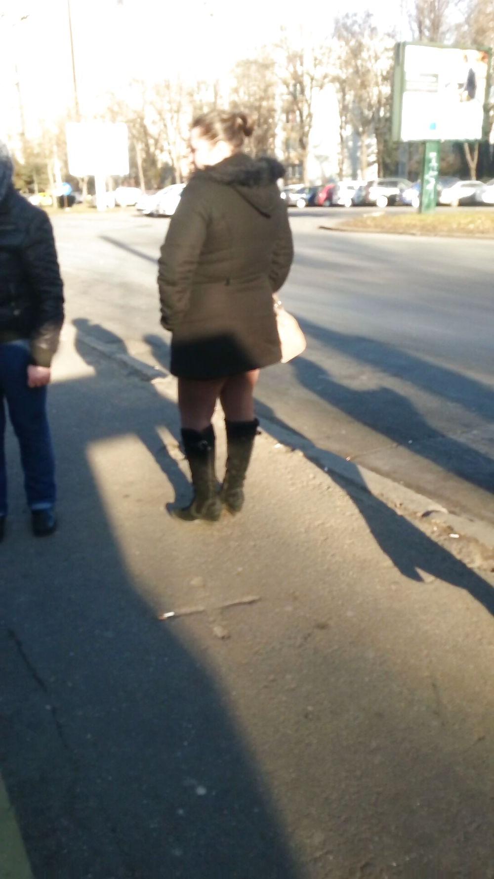 9P Sexy feet old + young romanian