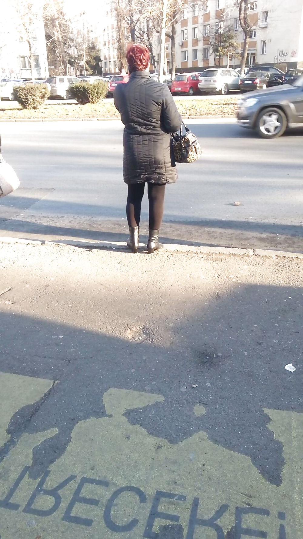 9P Sexy feet old + young romanian
