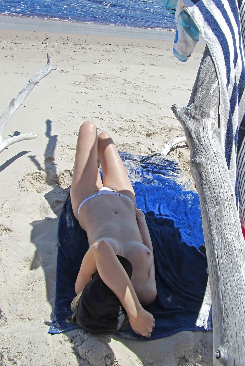 5P Wife at the beach