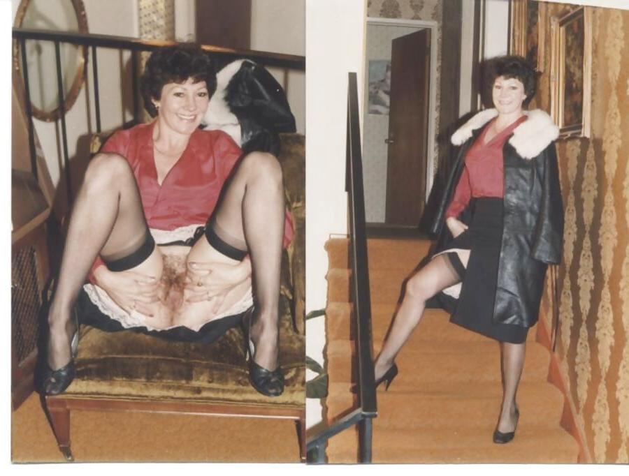 25P DRESSED & UNDRESSED: VINTAGE TEENS & MILFS