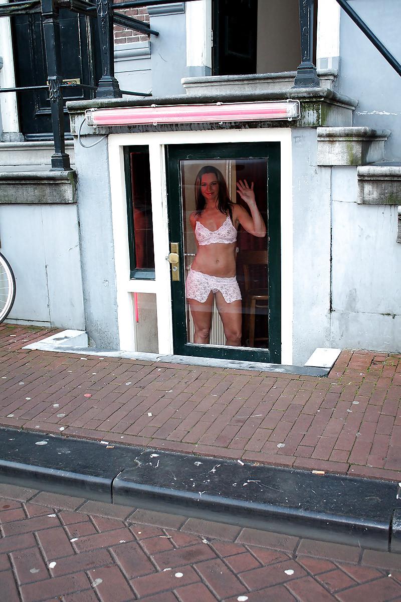 25P Street hookers, cheap trashy whores 2