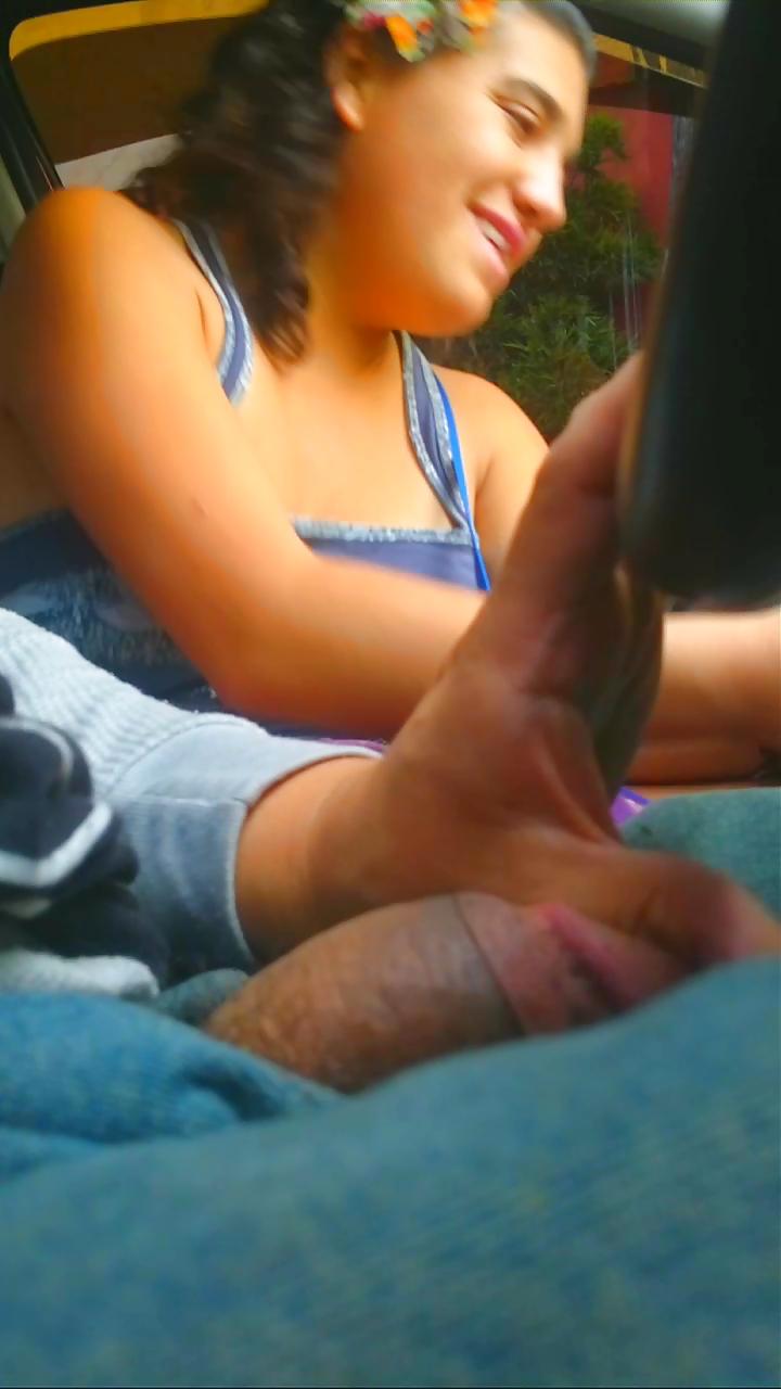 14P Flashing, exhibicionismo, masturbandome una chica curiosa