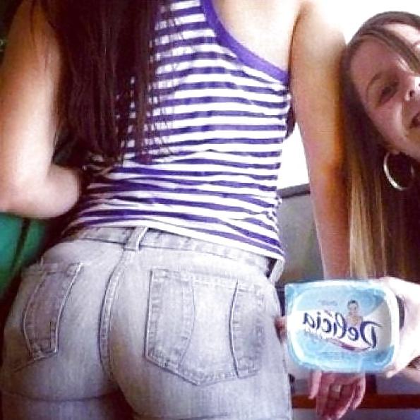 25P Girls in tight pants 16