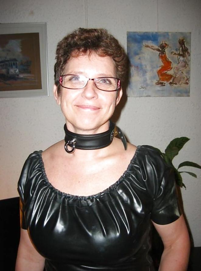 25P Slaves wear their collar with pride