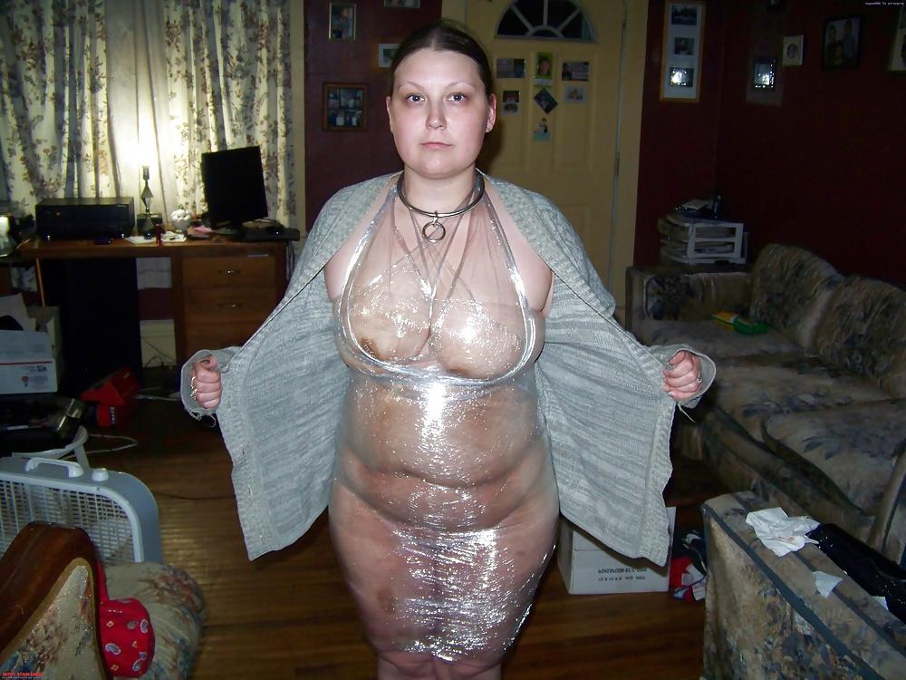 25P Slaves wear their collar with pride