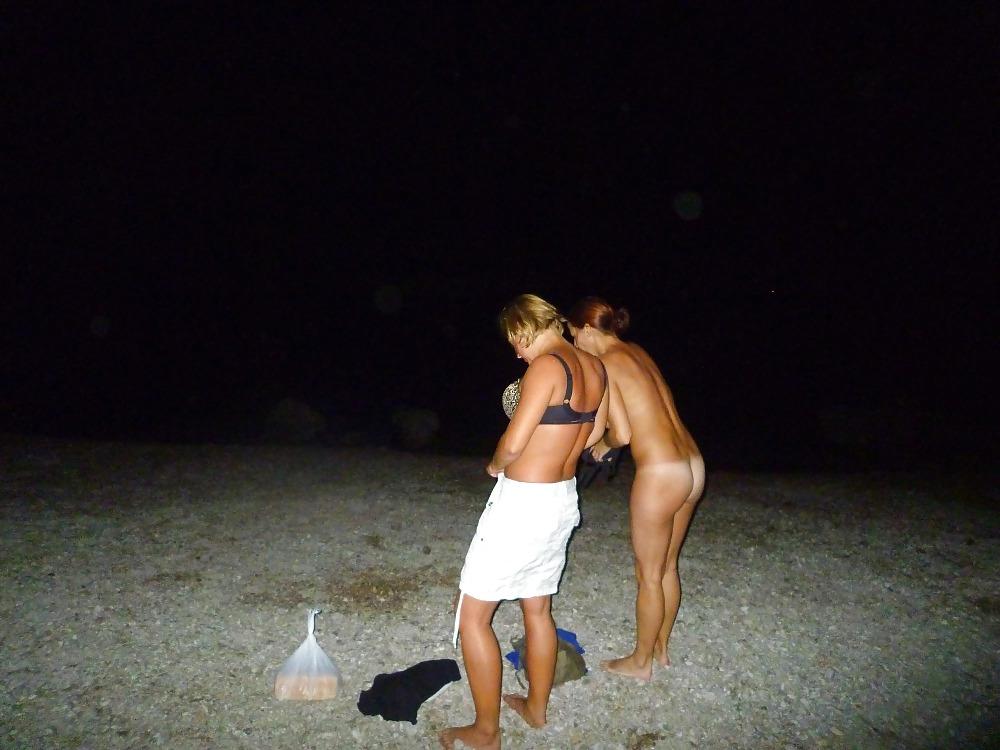 25P Friends on Vacation - Part 1