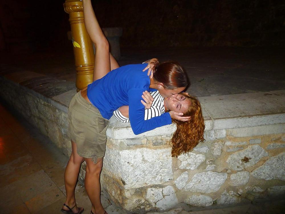 25P Friends on Vacation - Part 1