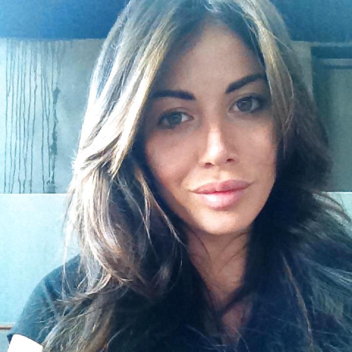10P Italian woman I would like to fuck hard
