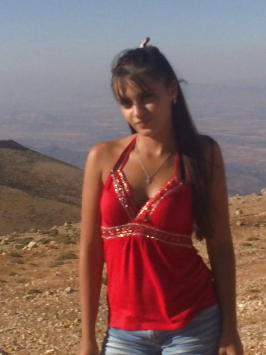 25P Arab Girls 12
