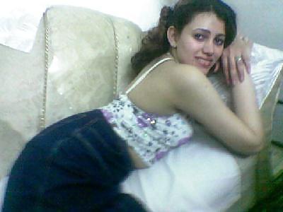 25P Arab Girls 12