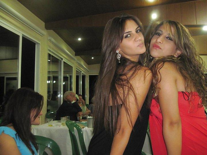 25P Arab Girls 12